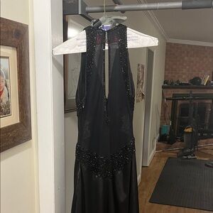 Chic Black Backless Evening Dress